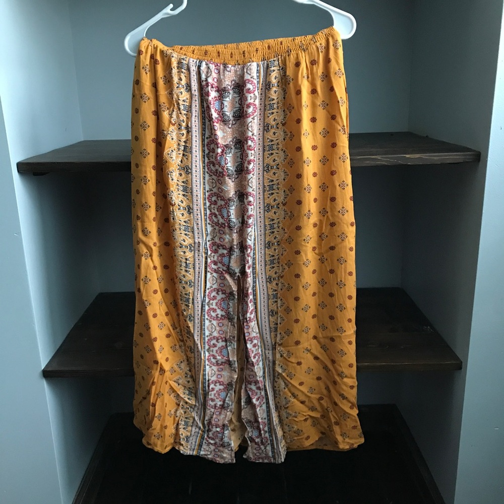 Maxi Skirt | Size Small
